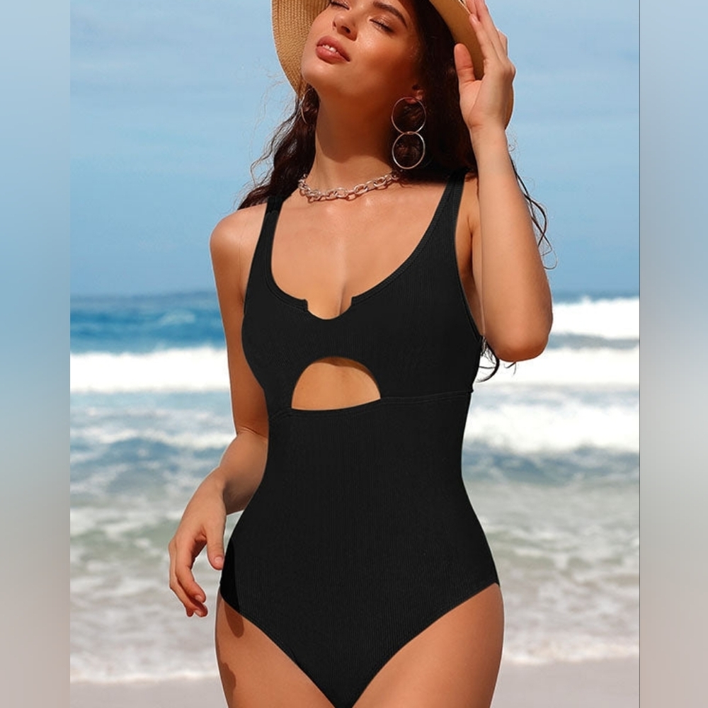 Brand New ✨️Black Cutout Swimsuit Charmo Size Small NWT - Picture 2 of 9